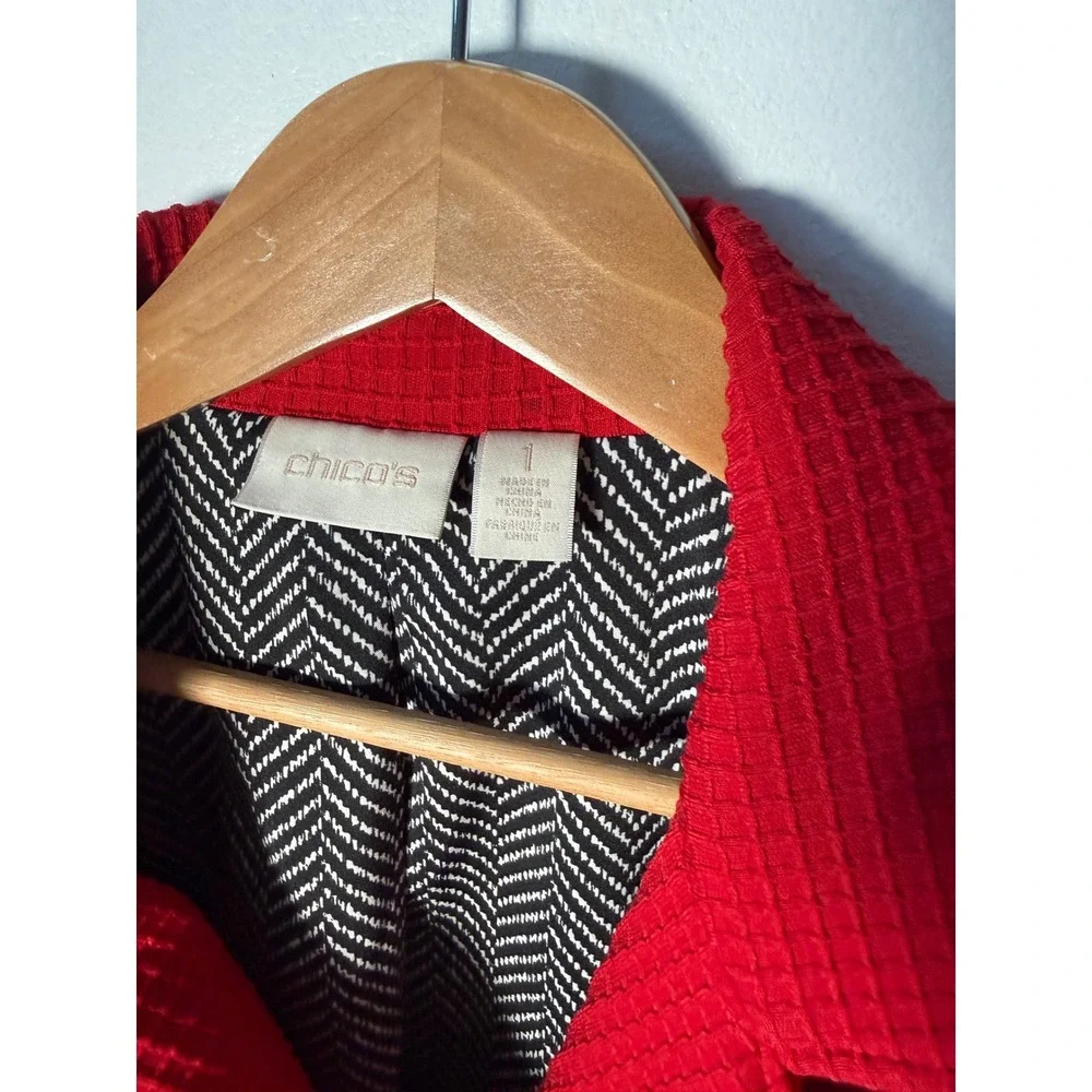 Chico's Red Waffle Knit Asymmetrical Zip Moto Jacket Size 1 Medium‎